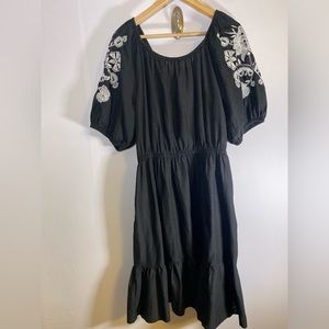 Knox Rose dress Black with white embroidery SZ XL